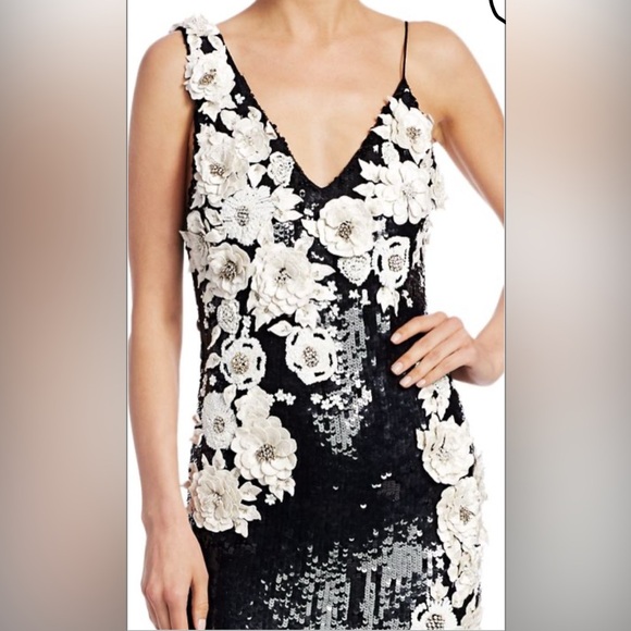 Alice+Olivia FRANCIE Asymmetric Floral Appliques Sequin Embellished Fitted Dress - Picture 3 of 17